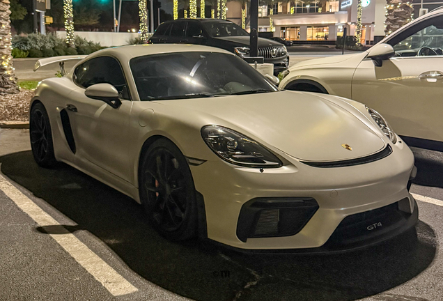 Porsche 718 Cayman GT4