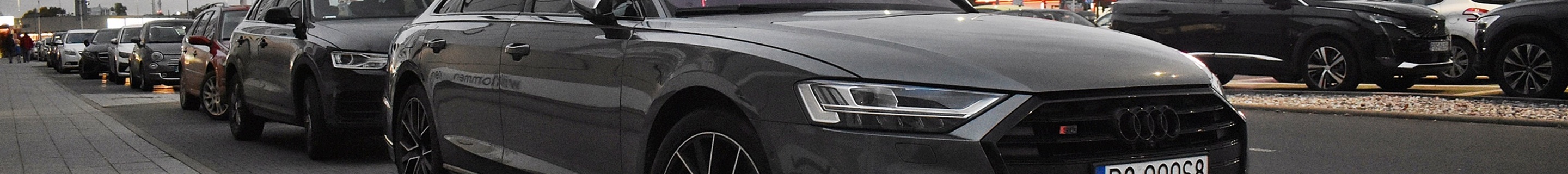 Audi S8 D5