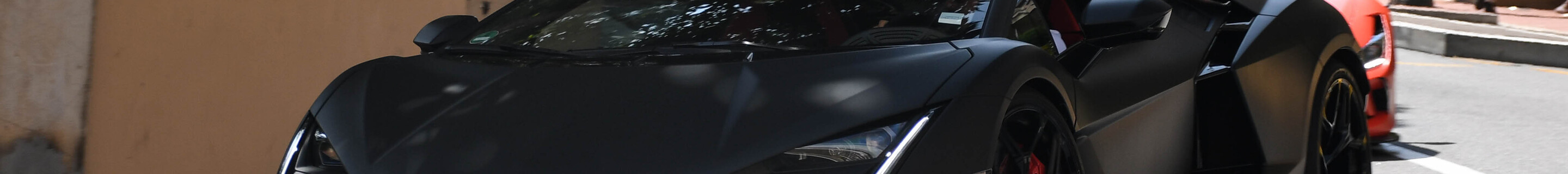 Lamborghini Revuelto