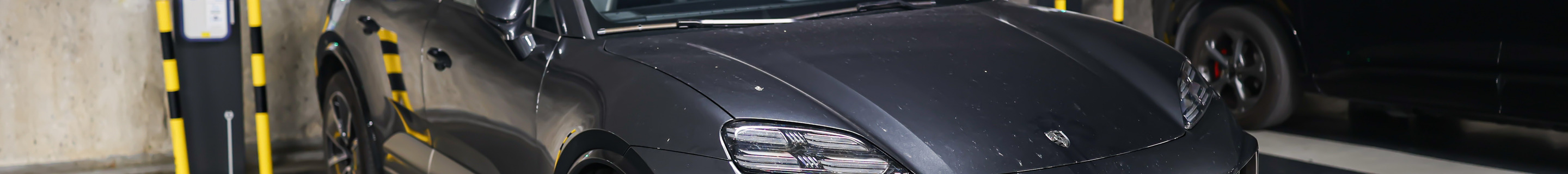 Porsche Macan EV Turbo