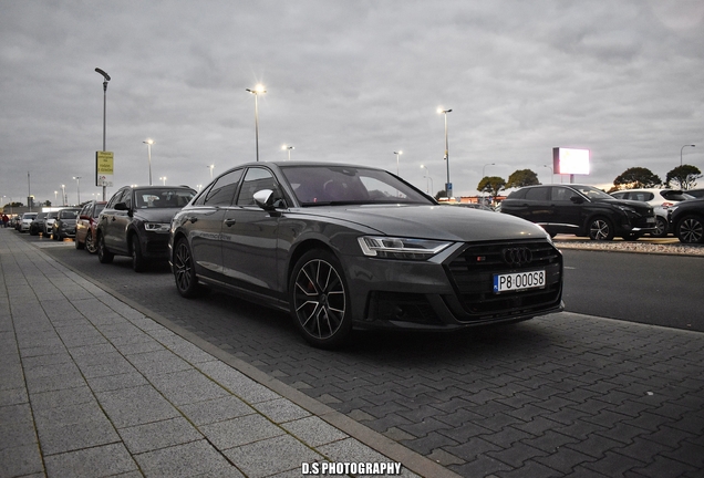 Audi S8 D5