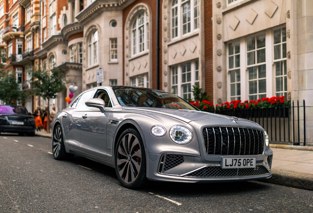 Bentley Flying Spur Azure 2025