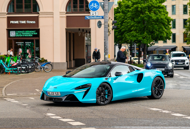 McLaren Artura Spider