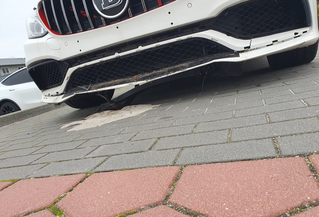 Mercedes-AMG C 63 S W205