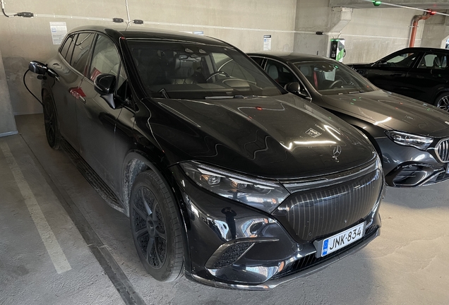 Mercedes-Maybach EQS 680 SUV Night Series