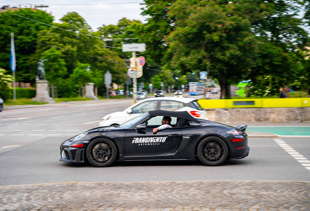 Porsche 718 Spyder RS Weissach Package