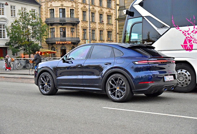 Porsche Cayenne Coupé Turbo E-Hybrid