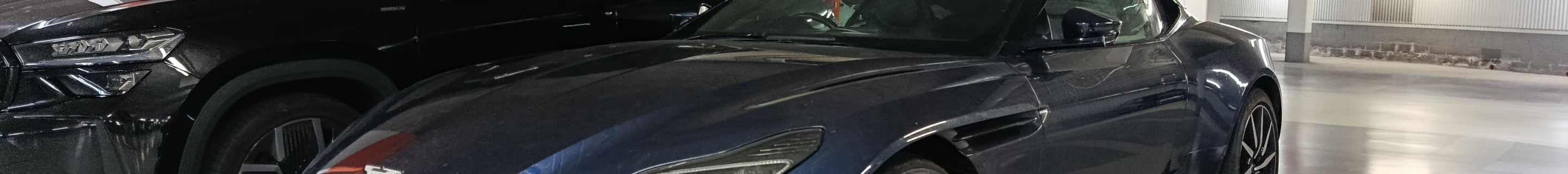 Aston Martin DB11 V8