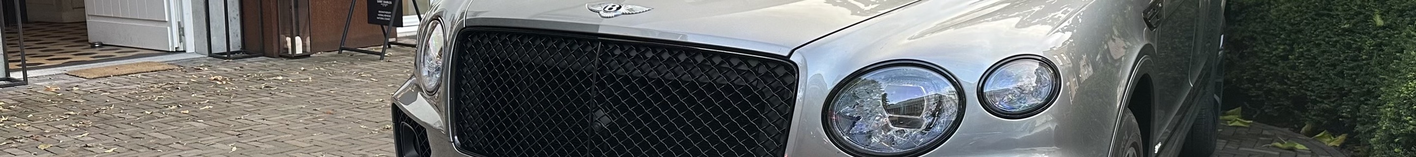 Bentley Bentayga Azure