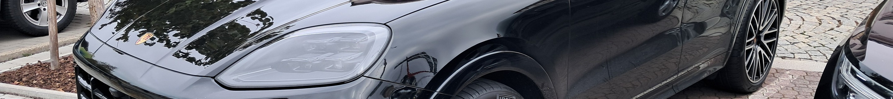 Porsche 9YA Cayenne GTS MkII