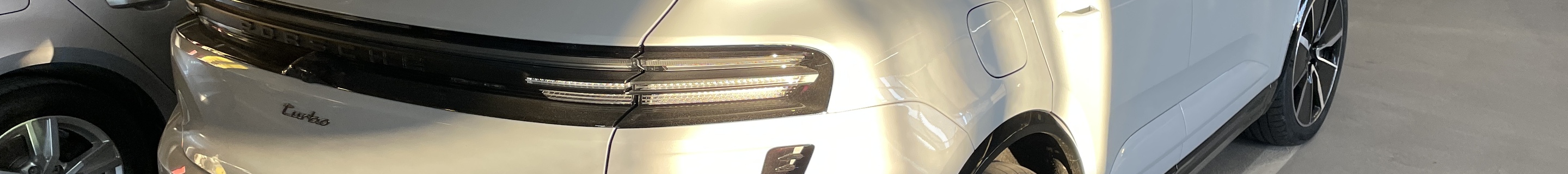 Porsche Macan EV Turbo