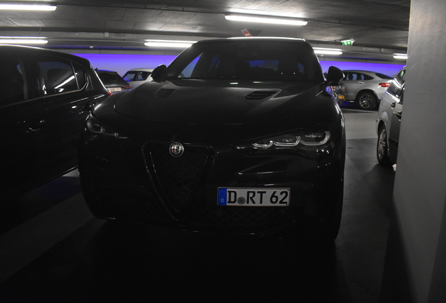 Alfa Romeo Stelvio Quadrifoglio 2023
