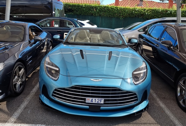 Aston Martin DB12 Volante