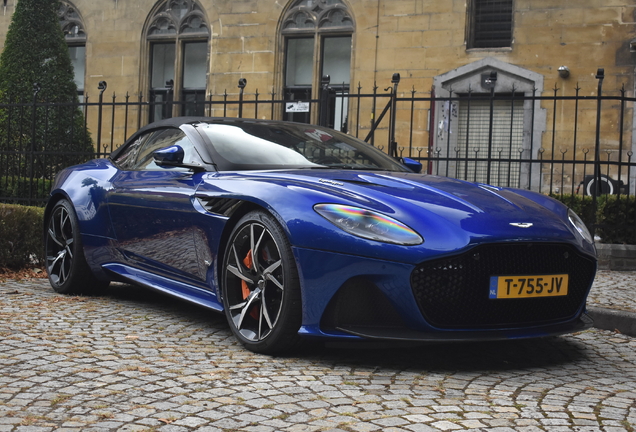 Aston Martin DBS Superleggera Volante