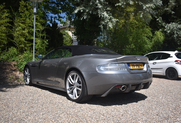 Aston Martin DBS Volante
