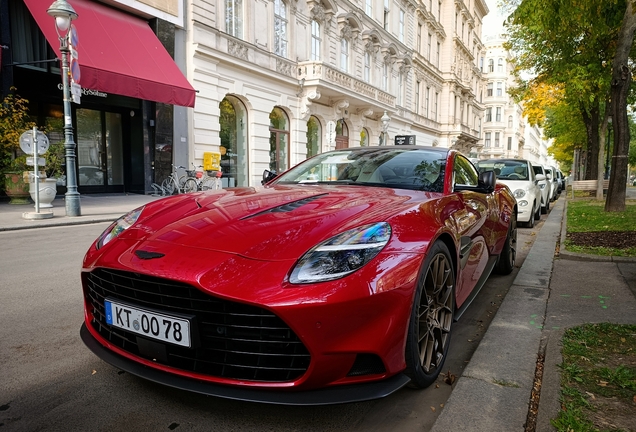 Aston Martin Vanquish 2025