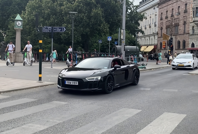 Audi R8 V10 Plus 2015