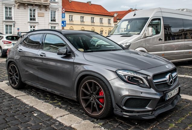 Mercedes-AMG GLA 45 X156