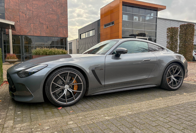 Mercedes-AMG GT 63 C192