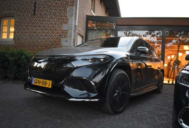 Mercedes-Maybach EQS 680 SUV Night Series