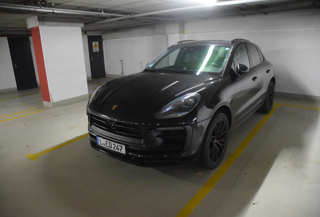 Porsche 95B Macan GTS MkIII