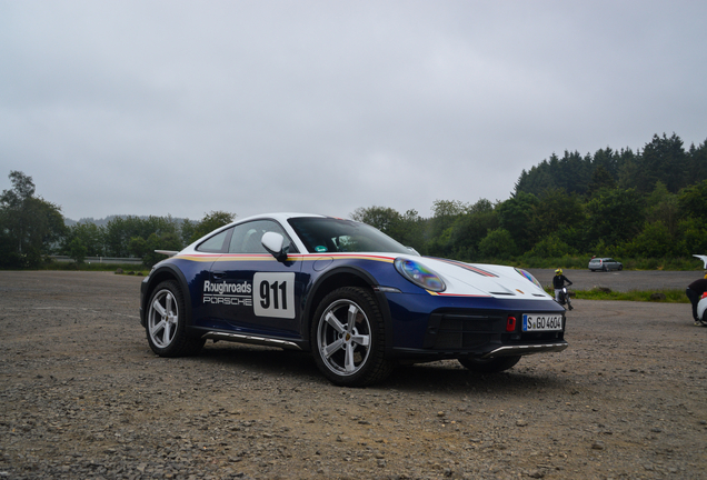 Porsche 992 Dakar
