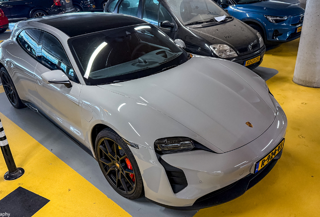Porsche Taycan GTS Sport Turismo
