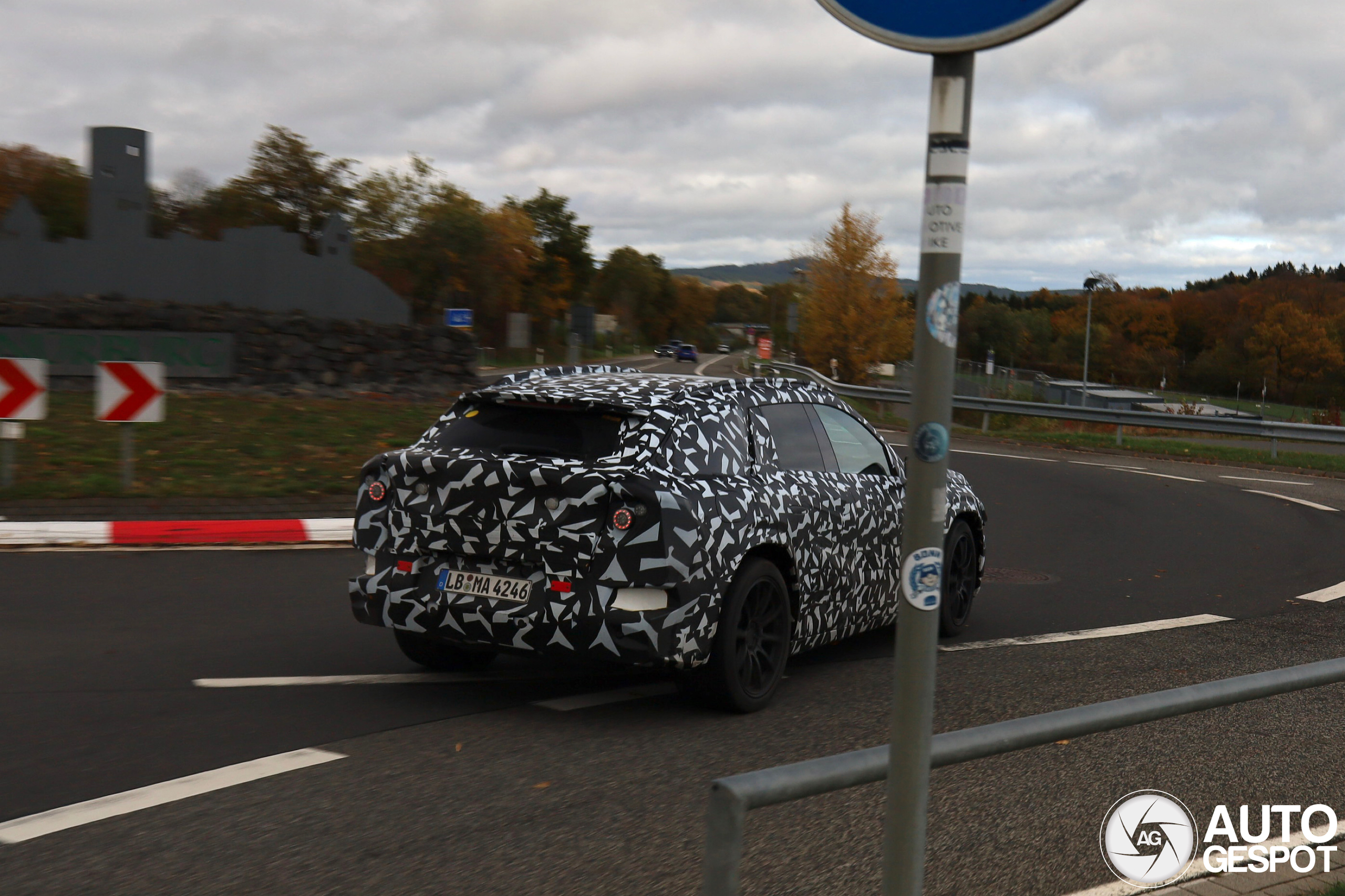 Mercedes-Benz EQR 2026