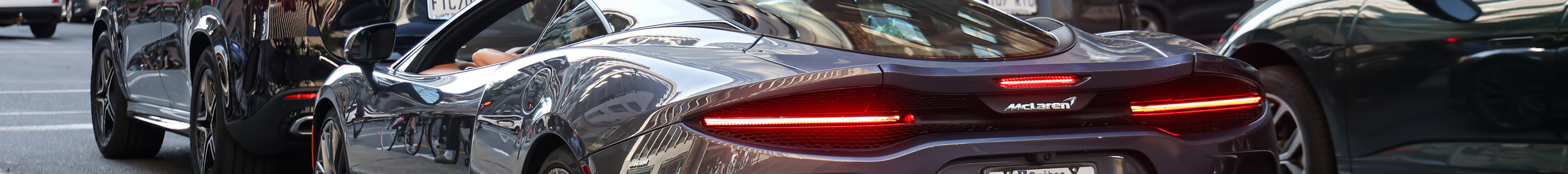 McLaren GT
