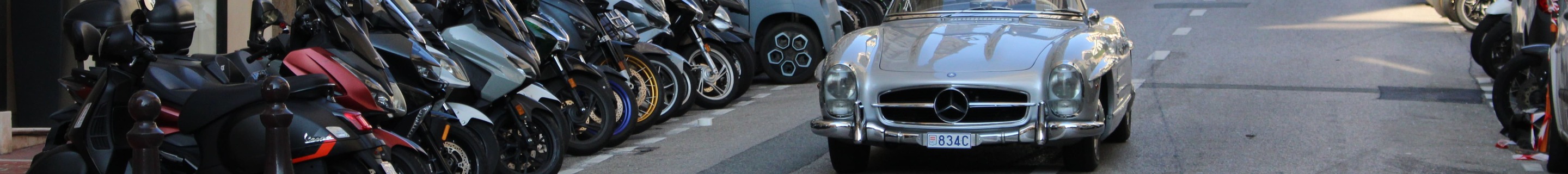 Mercedes-Benz 300SL Roadster