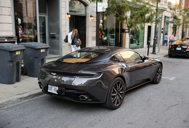Aston Martin DB11