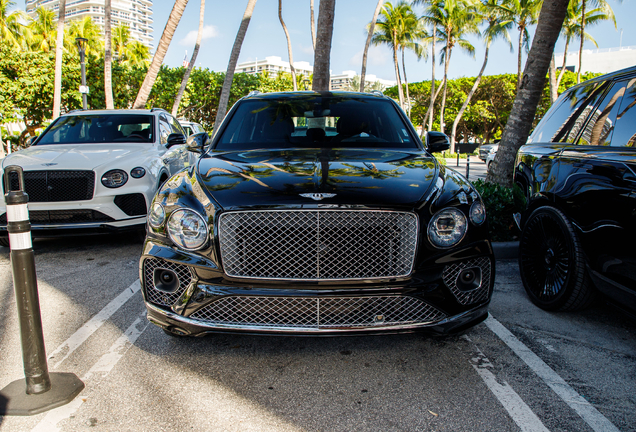 Bentley Bentayga Azure