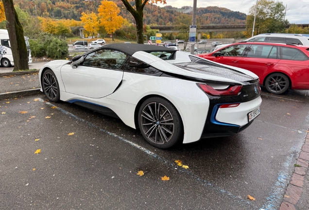 BMW i8 Roadster