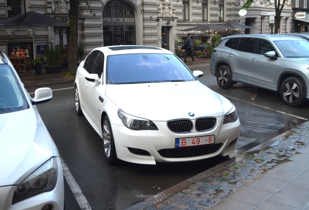 BMW M5 E60 2005