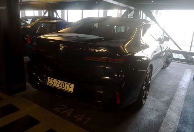 BMW M760e xDrive