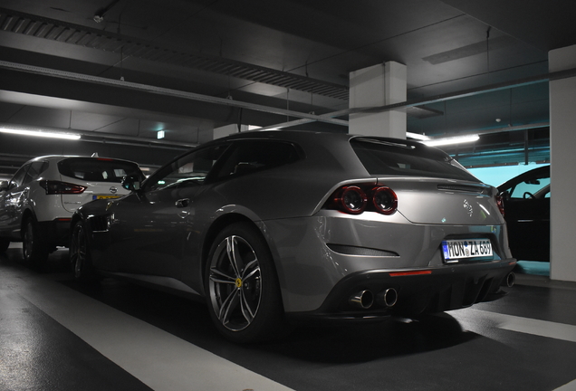 Ferrari GTC4Lusso
