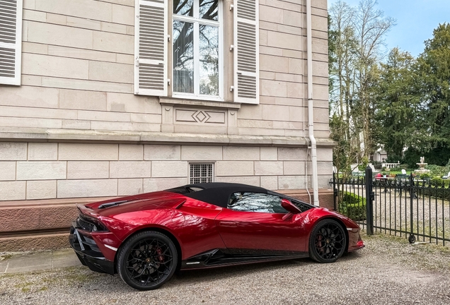 Lamborghini Huracán LP640-4 EVO Spyder