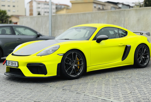 Porsche 718 Cayman GT4