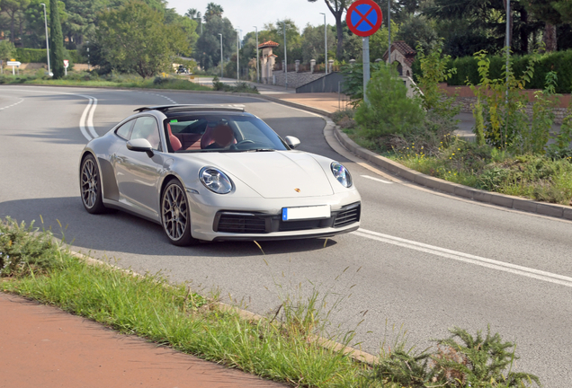 Porsche 992 Carrera 4S MkI