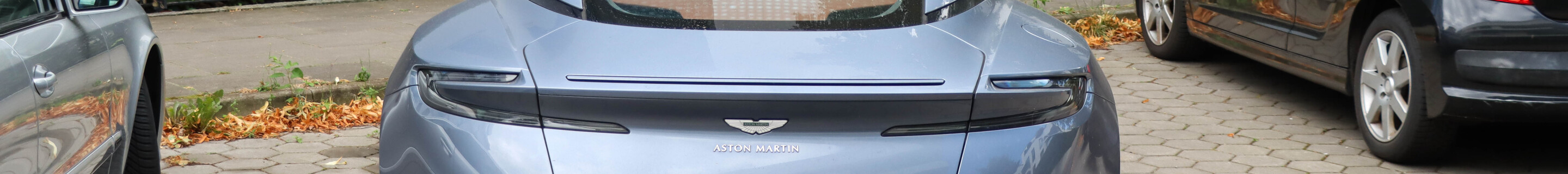 Aston Martin DB11 V8