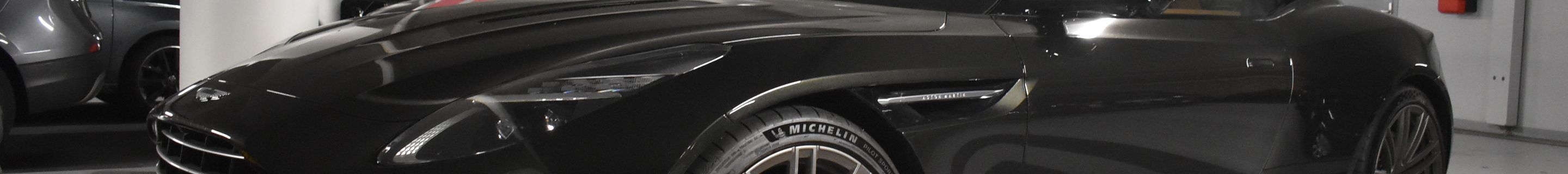 Aston Martin DB12