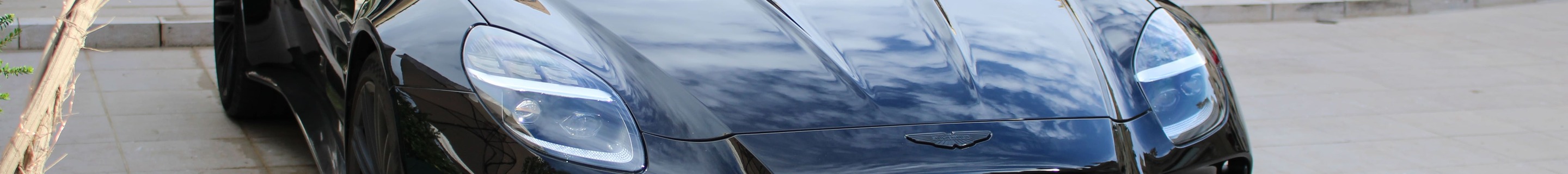 Aston Martin Vantage 2024