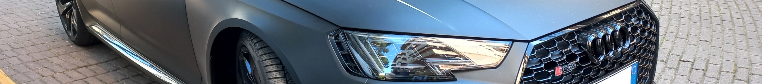 Audi RS4 Avant B9
