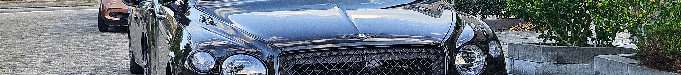 Bentley Bentayga Hybrid S 2024 Black Edition