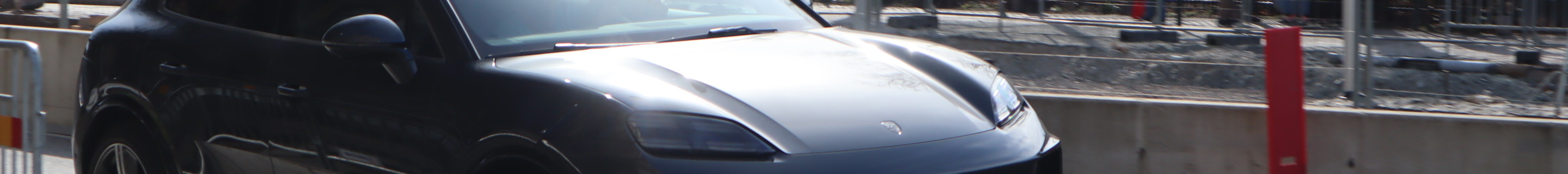 Porsche Macan EV Turbo