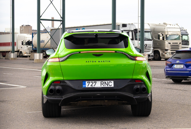 Aston Martin DBX707