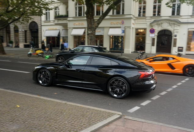 Audi RS E-Tron GT 2025