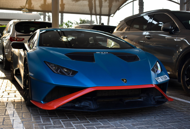 Lamborghini Huracán LP640-2 STO