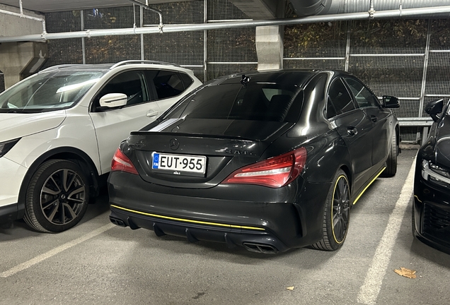 Mercedes-AMG CLA 45 C117 Yellow Night Edition