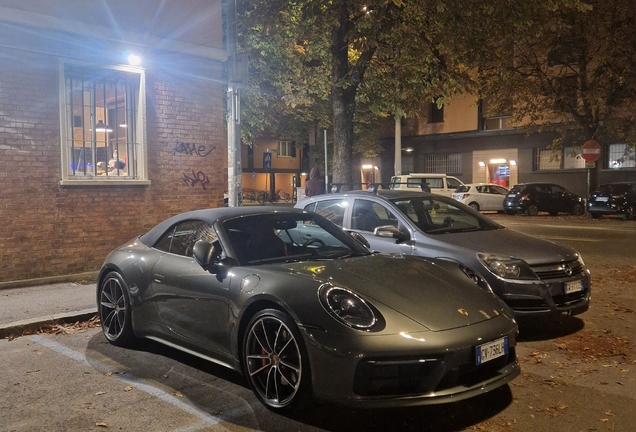 Porsche 992 Carrera 4S Cabriolet MkI